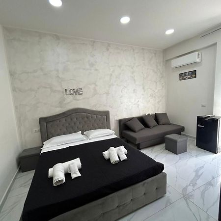 那不勒斯Terrazza Luxury Valentino公寓 外观 照片
